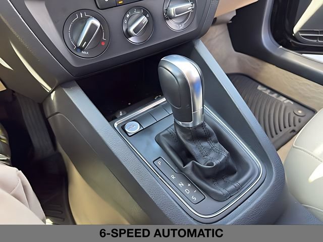 Used 2015 Volkswagen Jetta SE FWD image 20