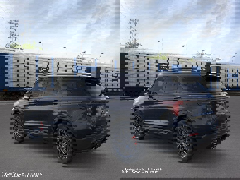 New 2026 Ford Explorer ST image 4