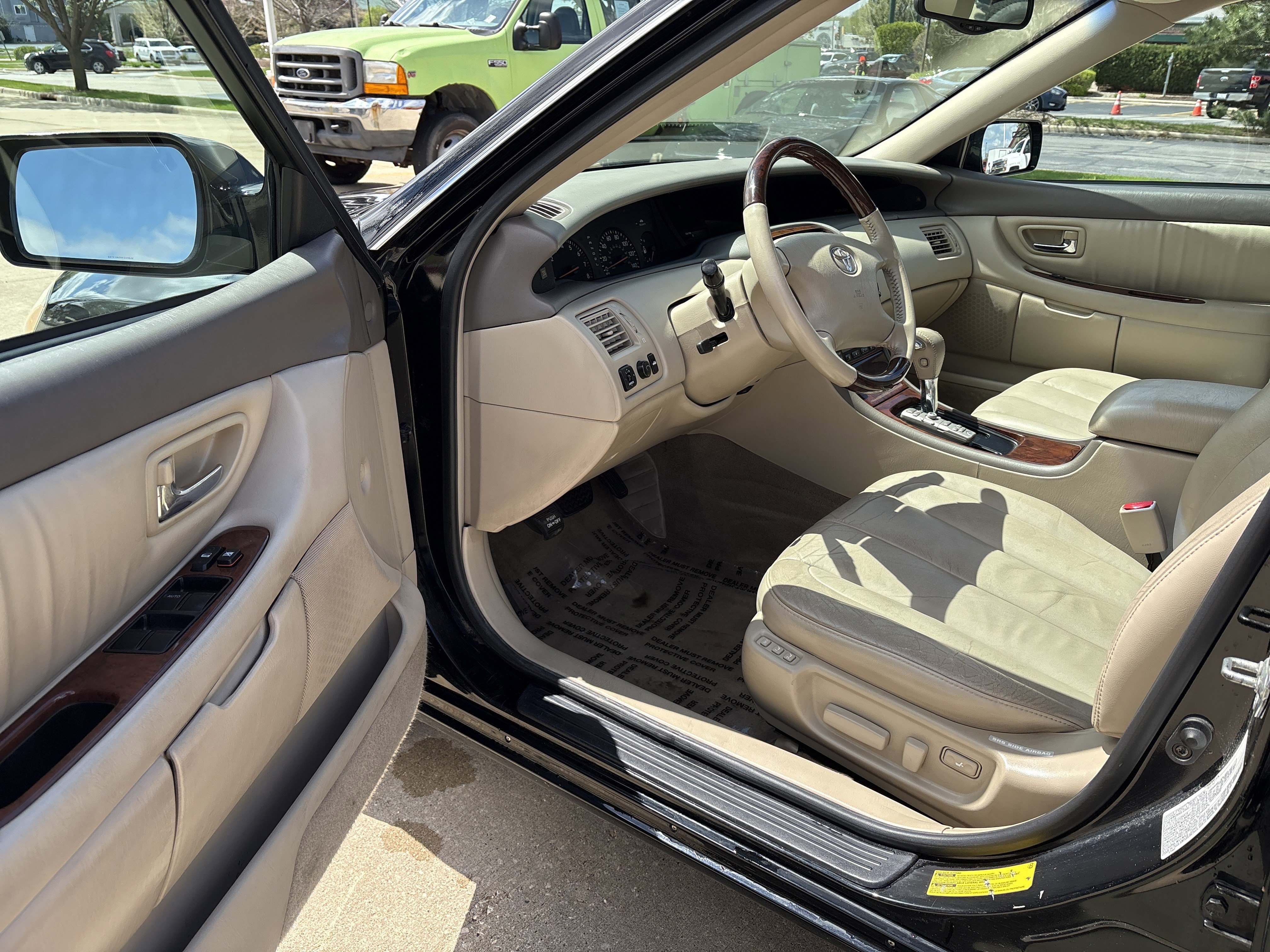 Used 2003 Toyota Avalon XLS image 10