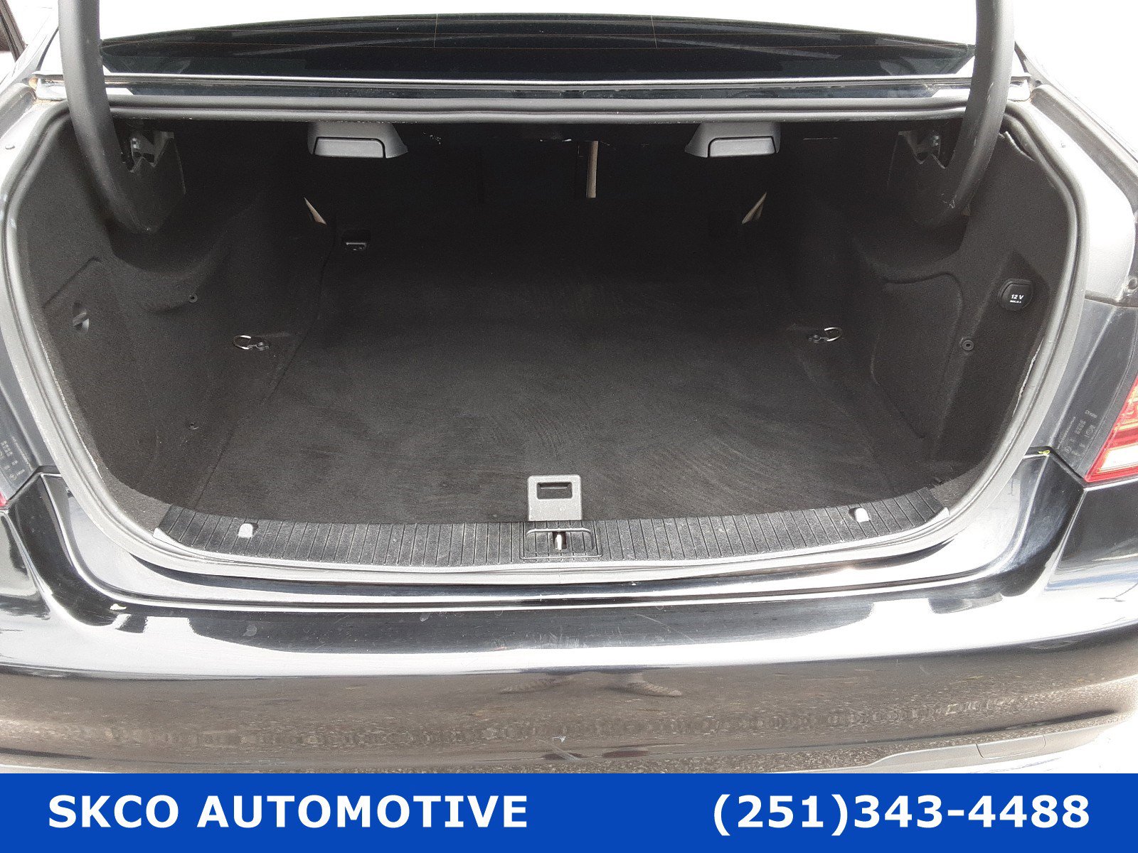 Used 2014 Mercedes-Benz E 350 4MATIC Sedan image 21