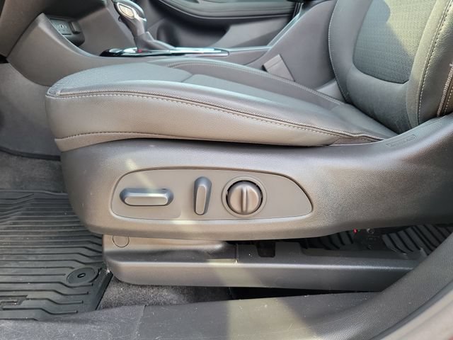 Used 2023 Buick Encore GX Select FWD image 7