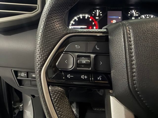 Used 2023 Toyota Tundra Limited AWD/4WD image 19