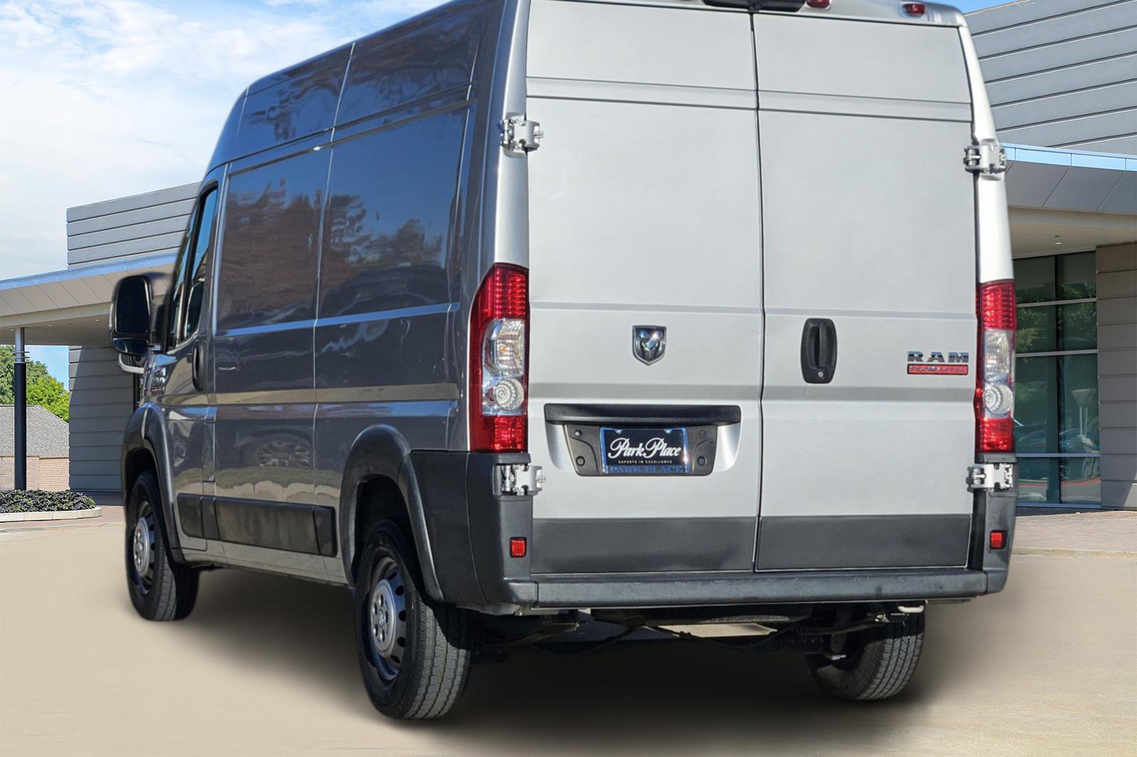 Used 2017 RAM ProMaster 2500 image 4