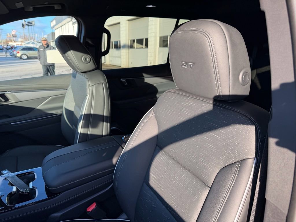 New 2026 Buick Enclave Sport Touring w/ Power Package AWD/4WD image 16