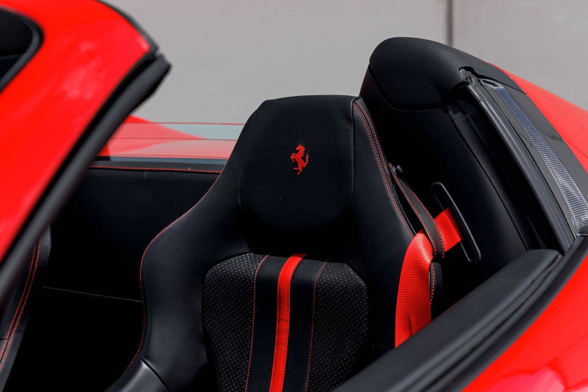 Used 2021 Ferrari F8 Tributo RWD image 39