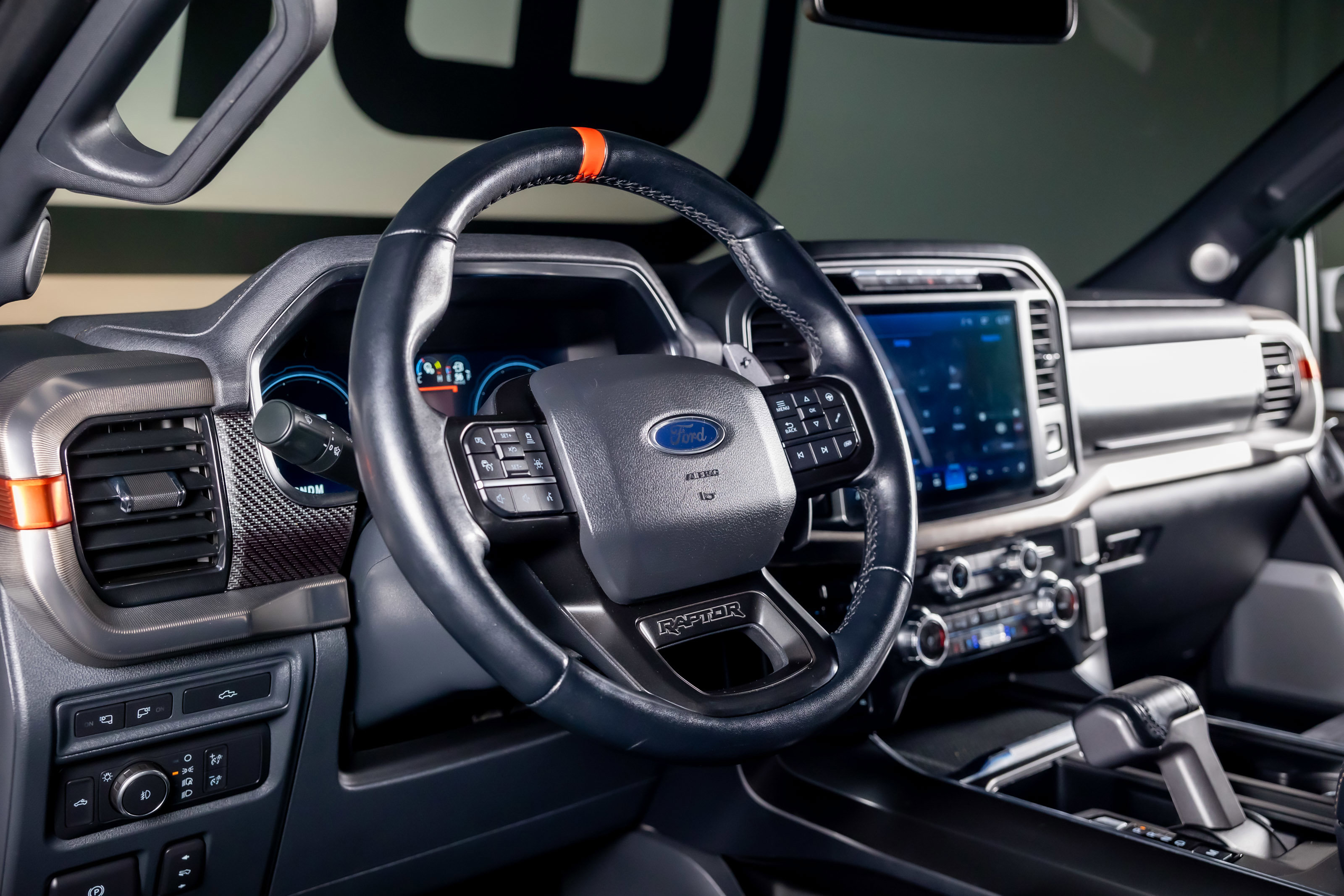 Used 2022 Ford F150 Raptor w/ Equipment Group 801A High AWD/4WD image 31