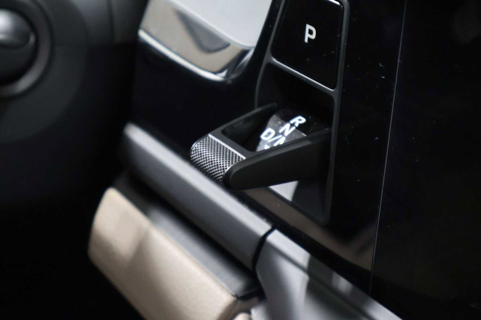 Certified 2025 Porsche Panamera 4 AWD/4WD image 20