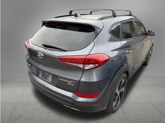 Used 2016 Hyundai Tucson Limited w/ Option Group 03 AWD/4WD image 4