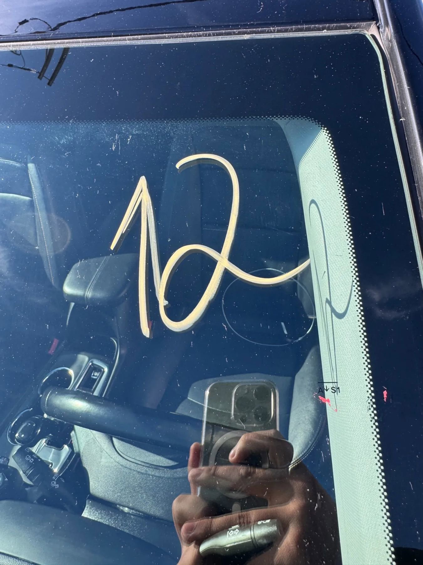 Used 2020 Chevrolet Equinox Premier image 29