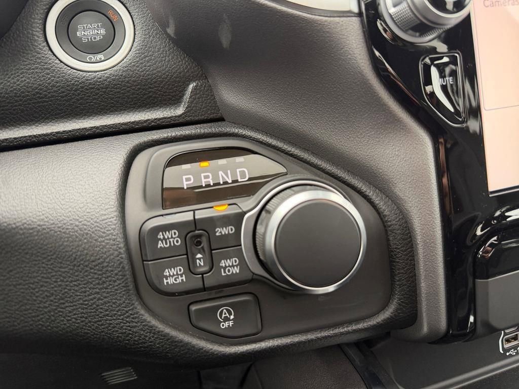 New 2026 RAM 1500 Big Horn AWD/4WD image 21