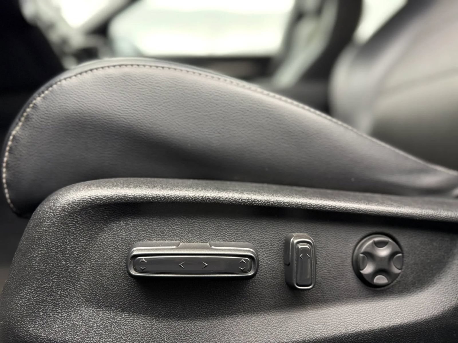 Used 2018 Honda Accord Sport image 12