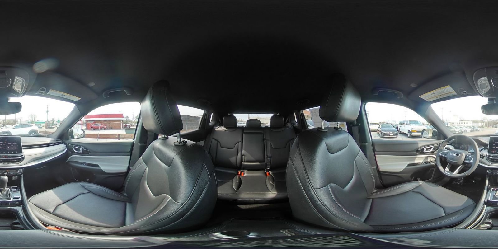 Used 2025 Jeep Compass Limited image 43