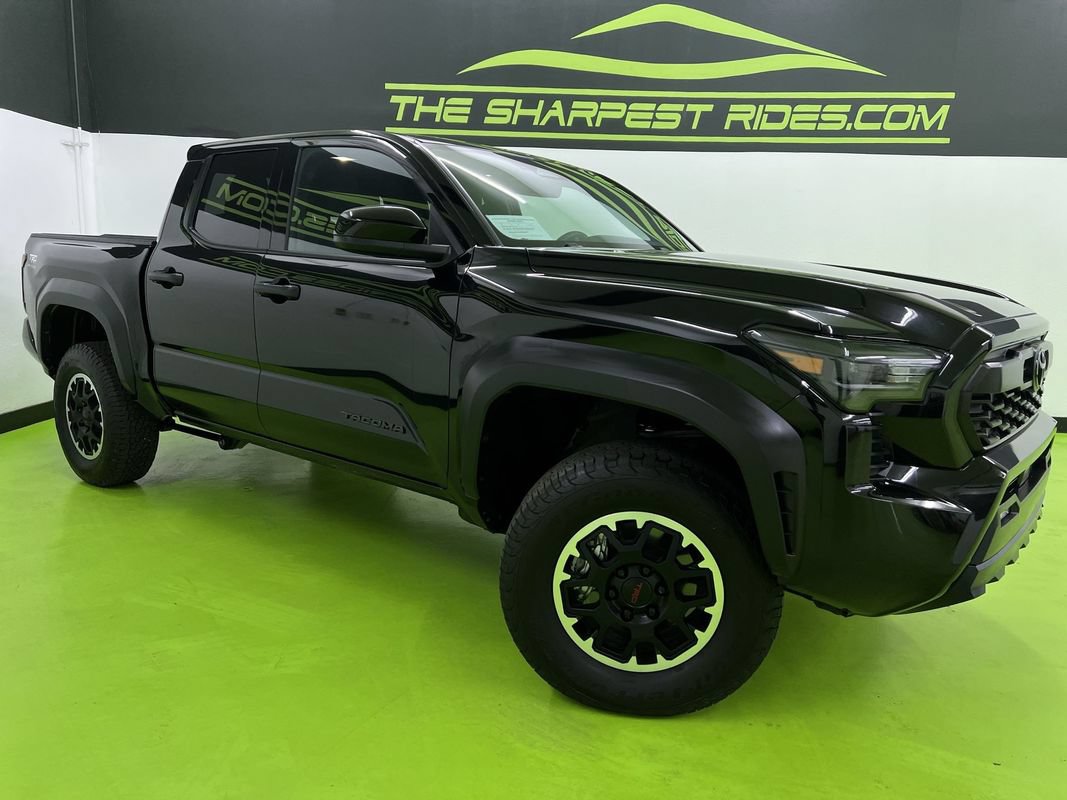 Used 2026 Toyota Tacoma TRD Off-Road AWD/4WD image 1