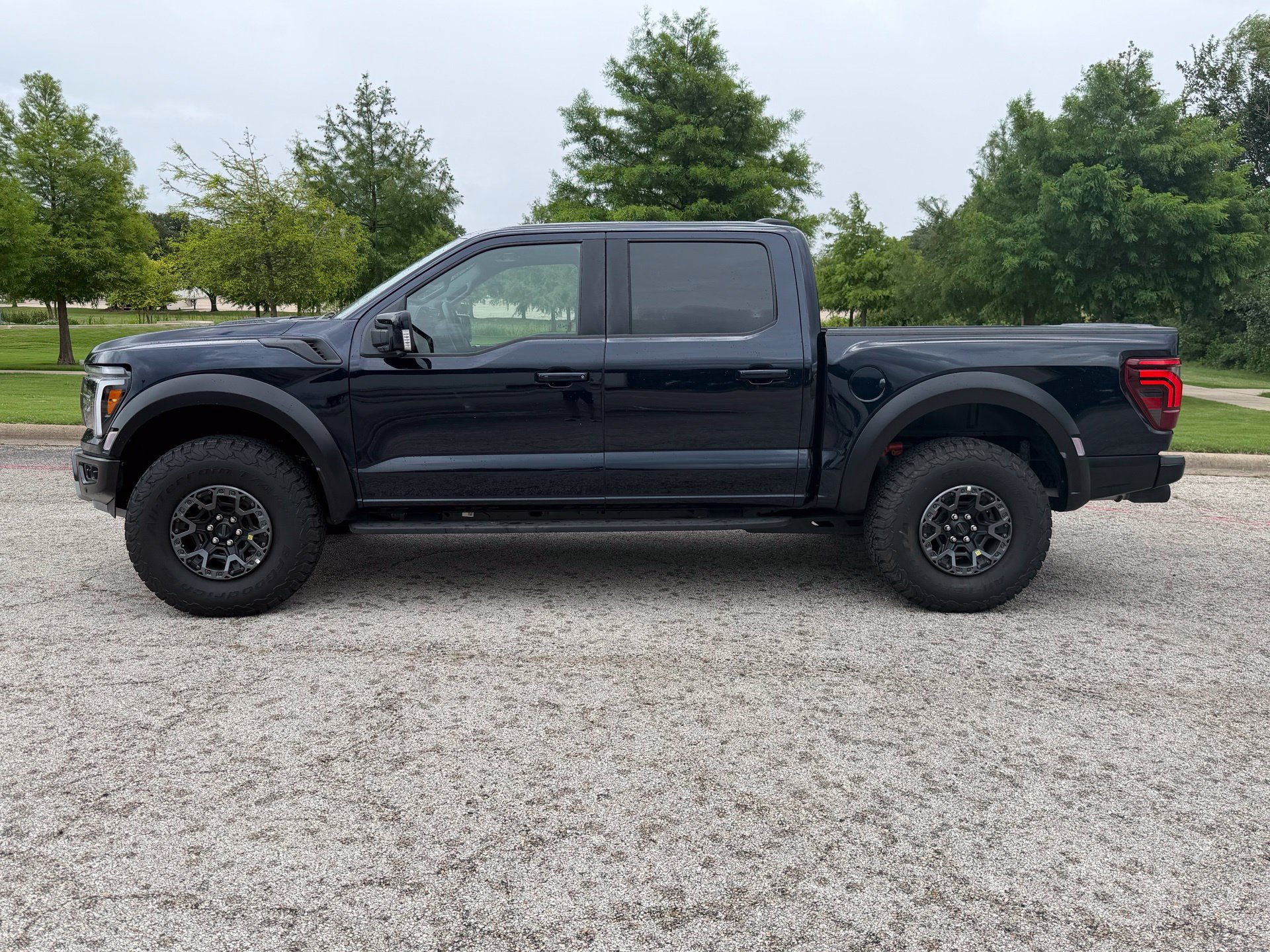 Used 2026 Ford F150 Raptor AWD/4WD image 2