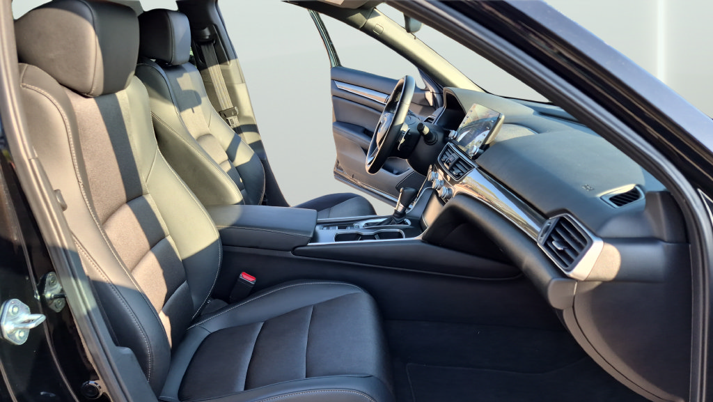 Used 2022 Honda Accord Sport image 29