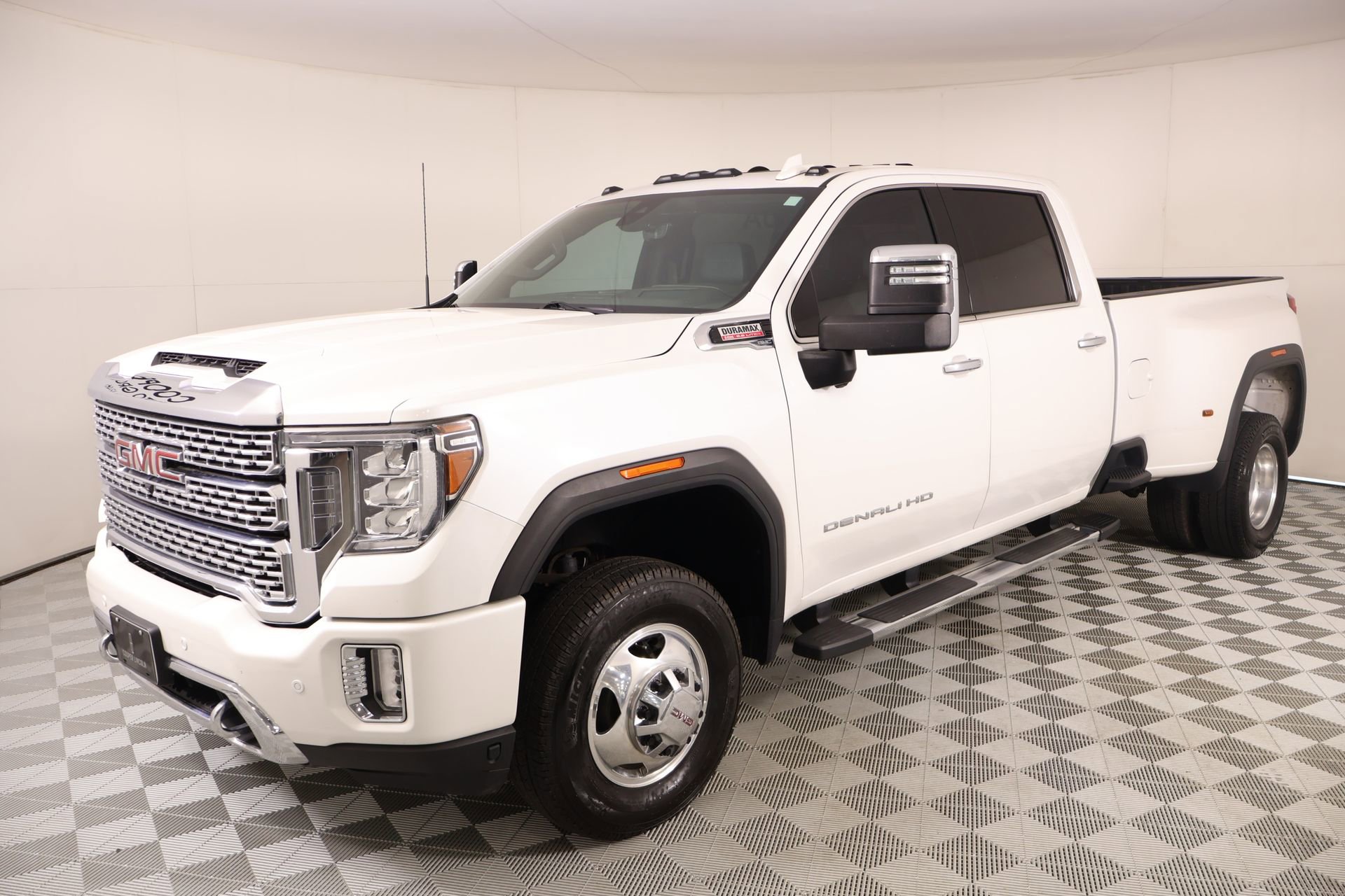 Used 2021 GMC Sierra 3500 Denali w/ Denali Ultimate Package AWD/4WD image 10