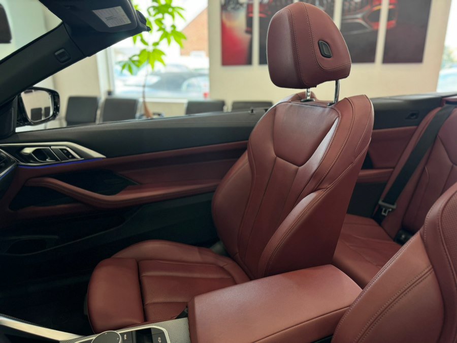 Used 2023 BMW 430i xDrive Convertible w/ M Sport Package AWD/4WD image 16