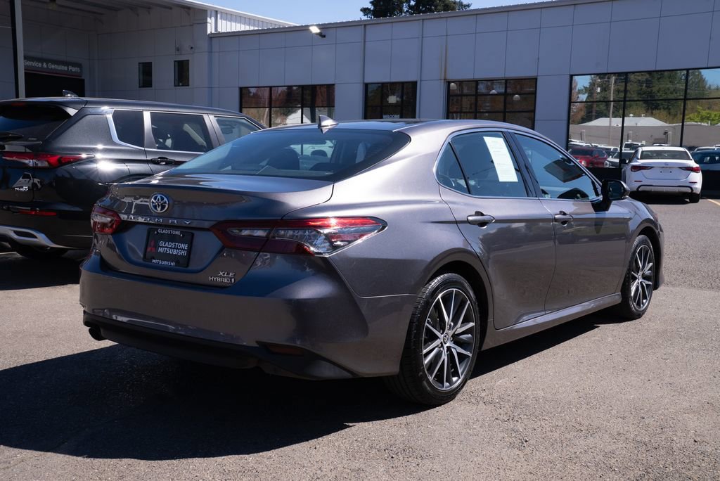 Used 2023 Toyota Camry XLE FWD image 6