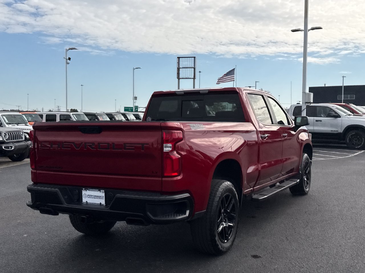 Used 2024 Chevrolet Silverado 1500 LT Trail Boss w/ Convenience Package II AWD/4WD image 3