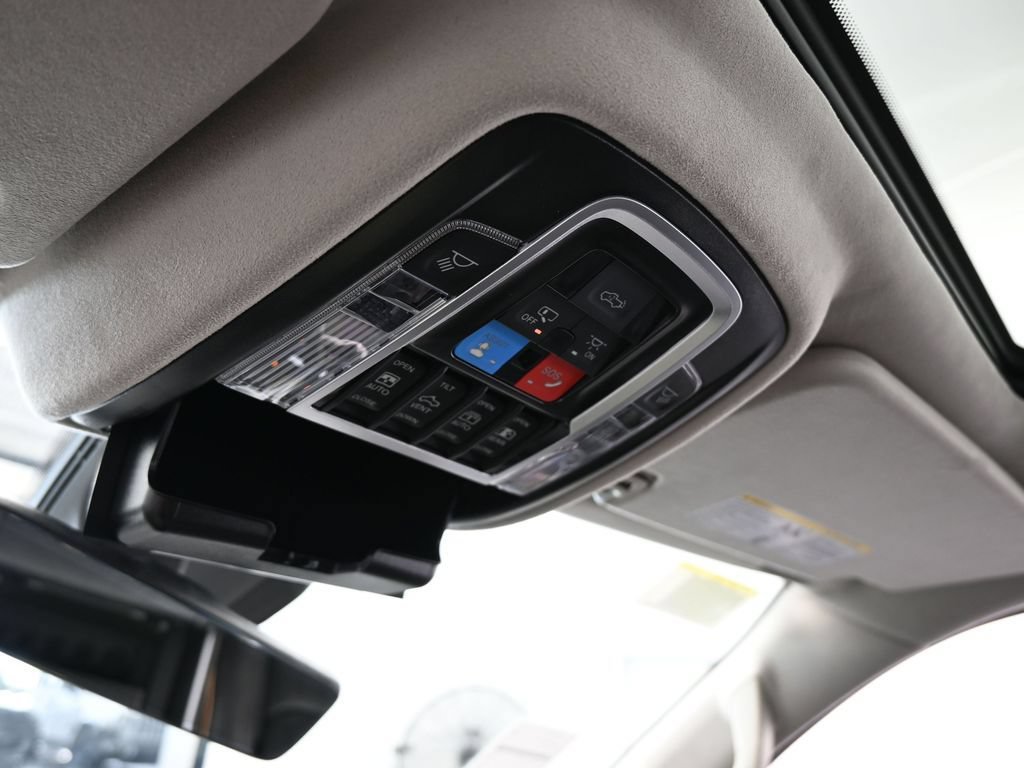 Used 2026 RAM 1500 Tungsten AWD/4WD image 22