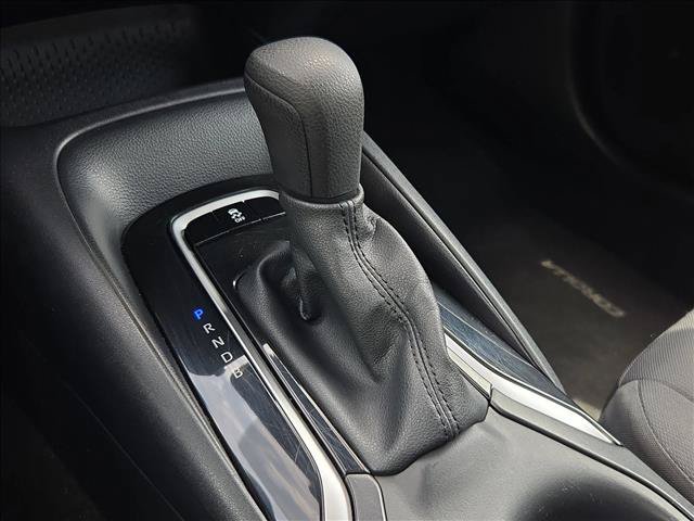 Used 2025 Toyota Corolla LE FWD image 12