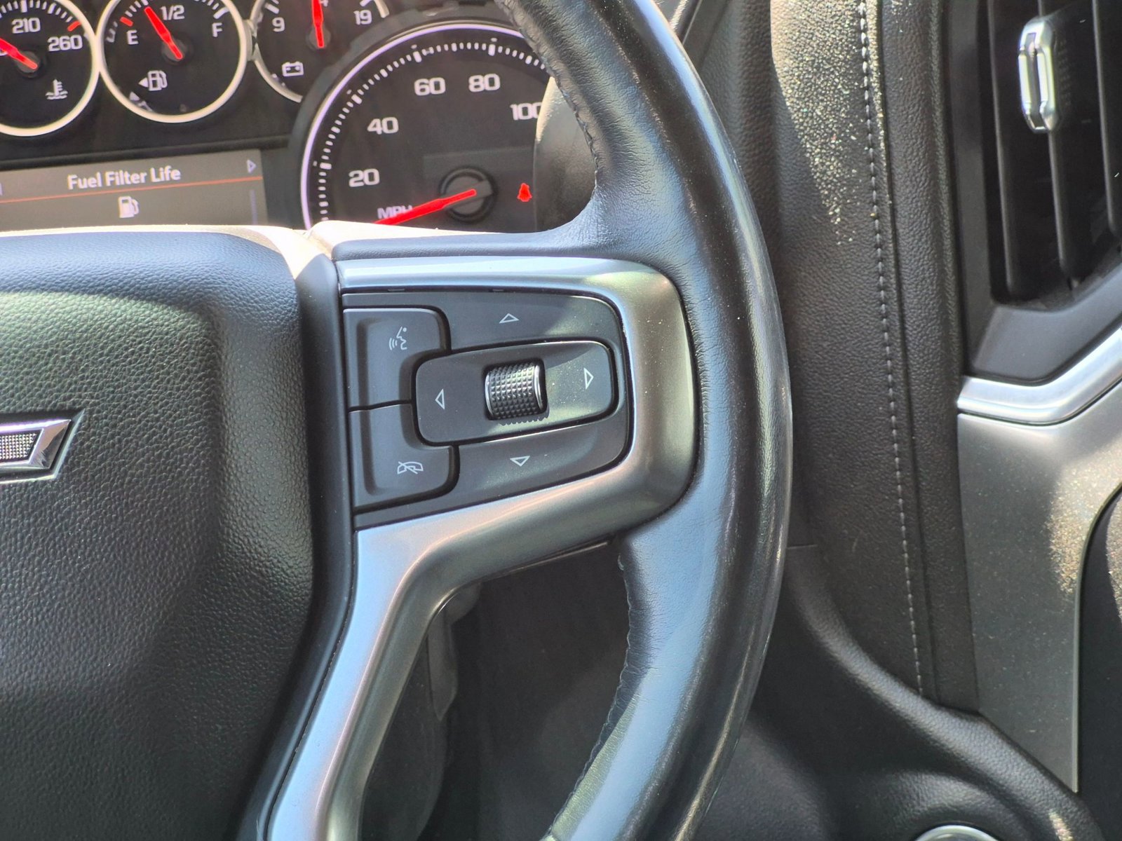 Used 2022 Chevrolet Silverado 2500 LTZ w/ LTZ Plus Package AWD/4WD image 18