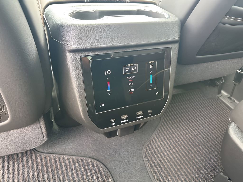 New 2026 GMC Yukon XL Denali Ultimate image 22