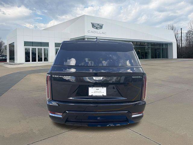 New 2026 Cadillac Escalade IQL Sport 1 w/ LPO, Floor Liner Package AWD/4WD image 4