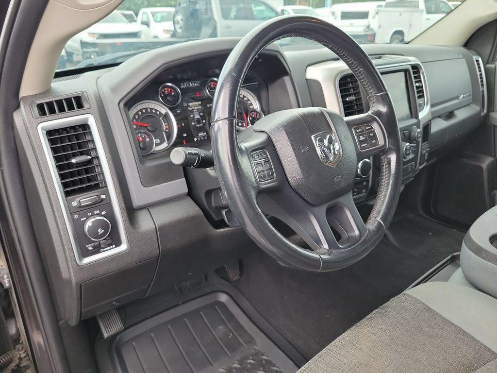 Used 2019 RAM 1500 Big Horn AWD/4WD image 10