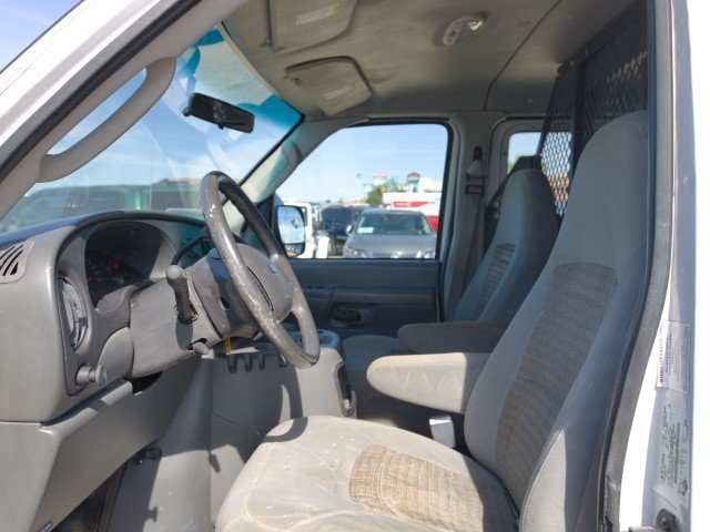 Used 2005 Ford E-150 and Econoline 150 RWD image 14