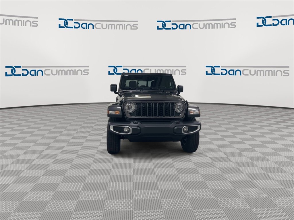New 2026 Jeep Gladiator Sport image 3