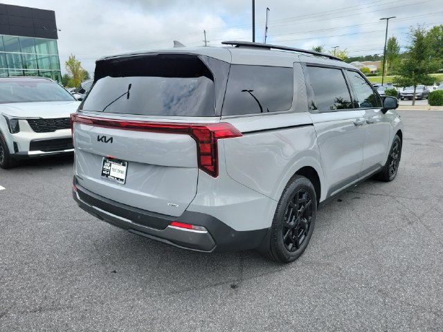 New 2027 Kia Carnival SX w/ Dark Edition Package FWD image 4