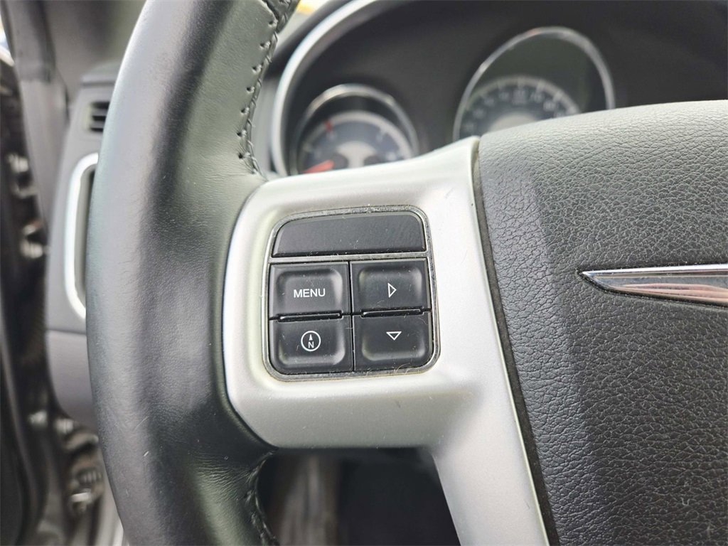 Used 2012 Chrysler 200 Touring image 19