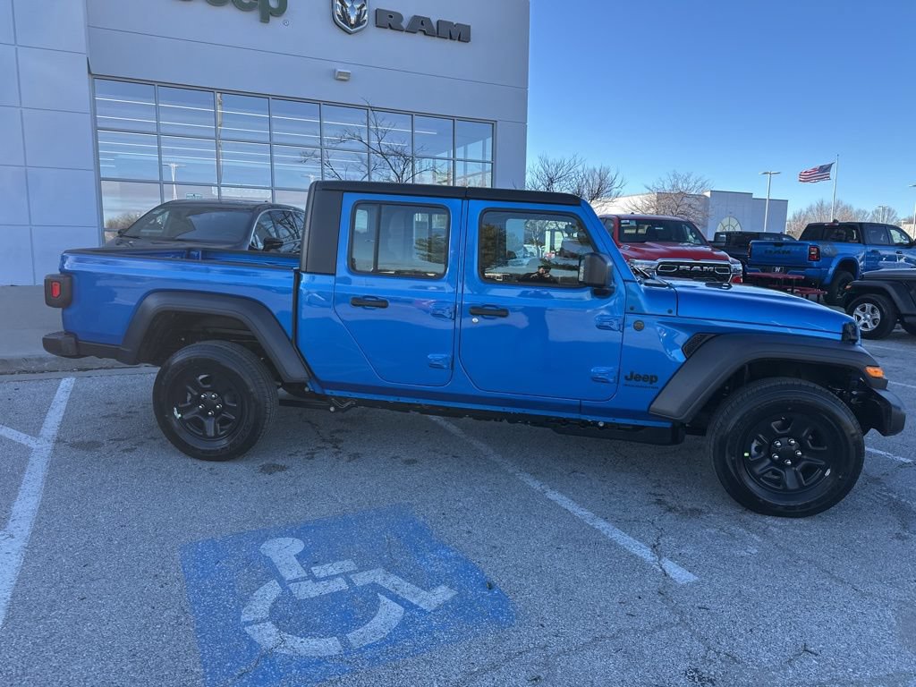 New 2026 Jeep Gladiator Sport AWD/4WD image 37