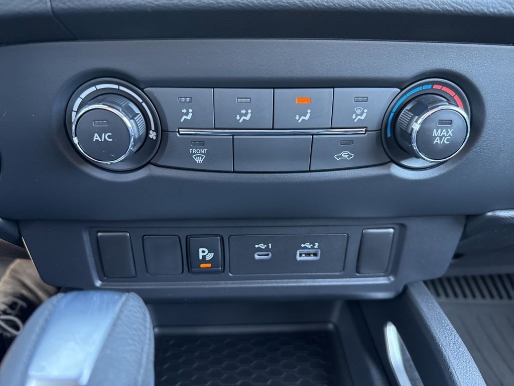 Used 2022 Nissan Frontier SV w/ Technology Package AWD/4WD image 24