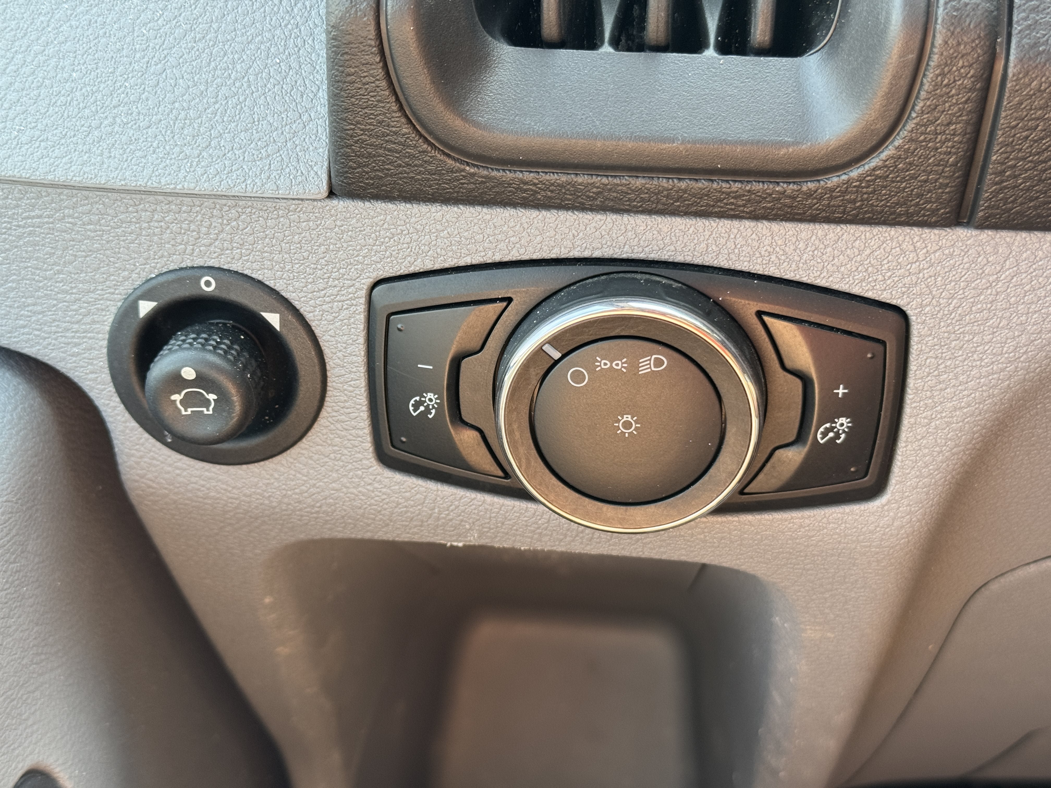 Used 2016 Ford Transit 350 XL RWD image 18