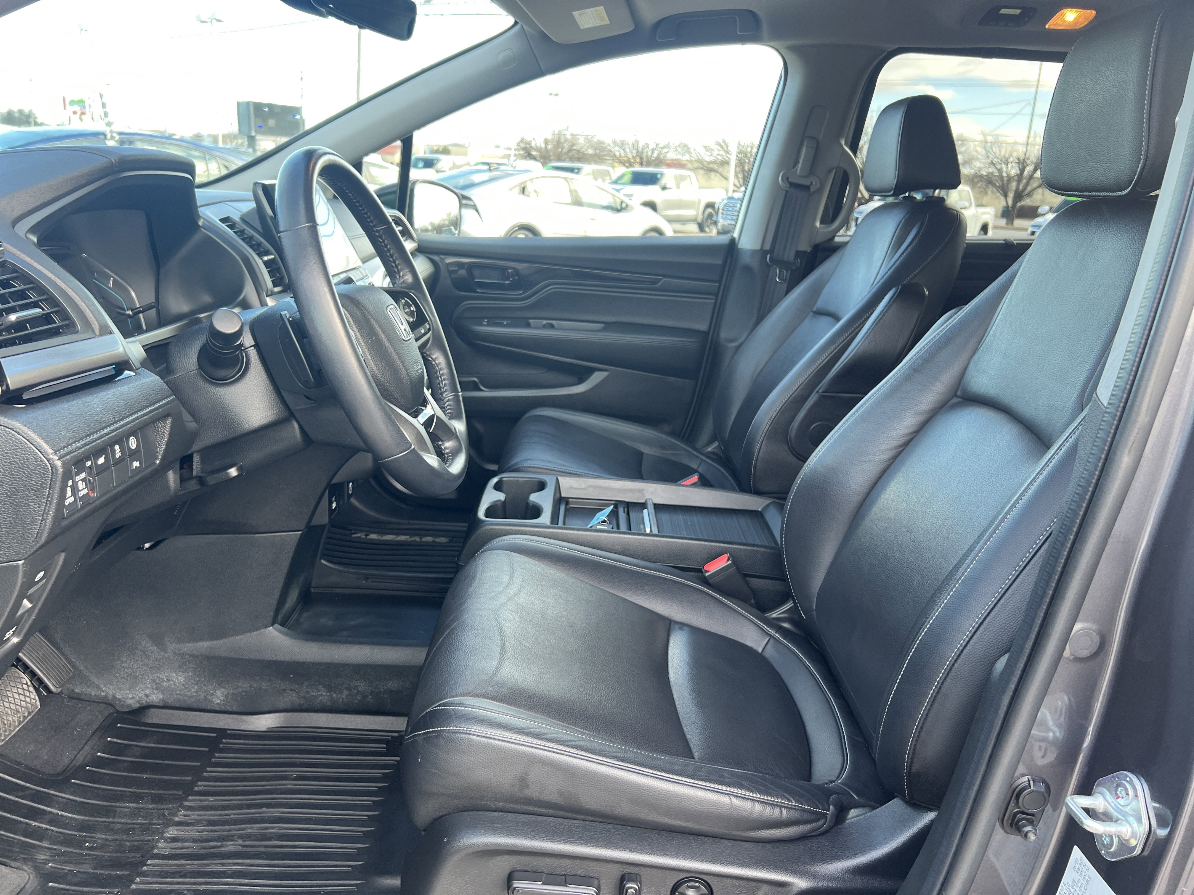 Used 2023 Honda Odyssey Touring image 11