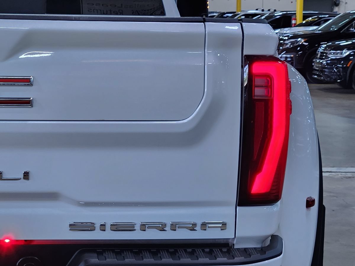 Used 2024 GMC Sierra 3500 Denali w/ Denali Reserve Package AWD/4WD image 22
