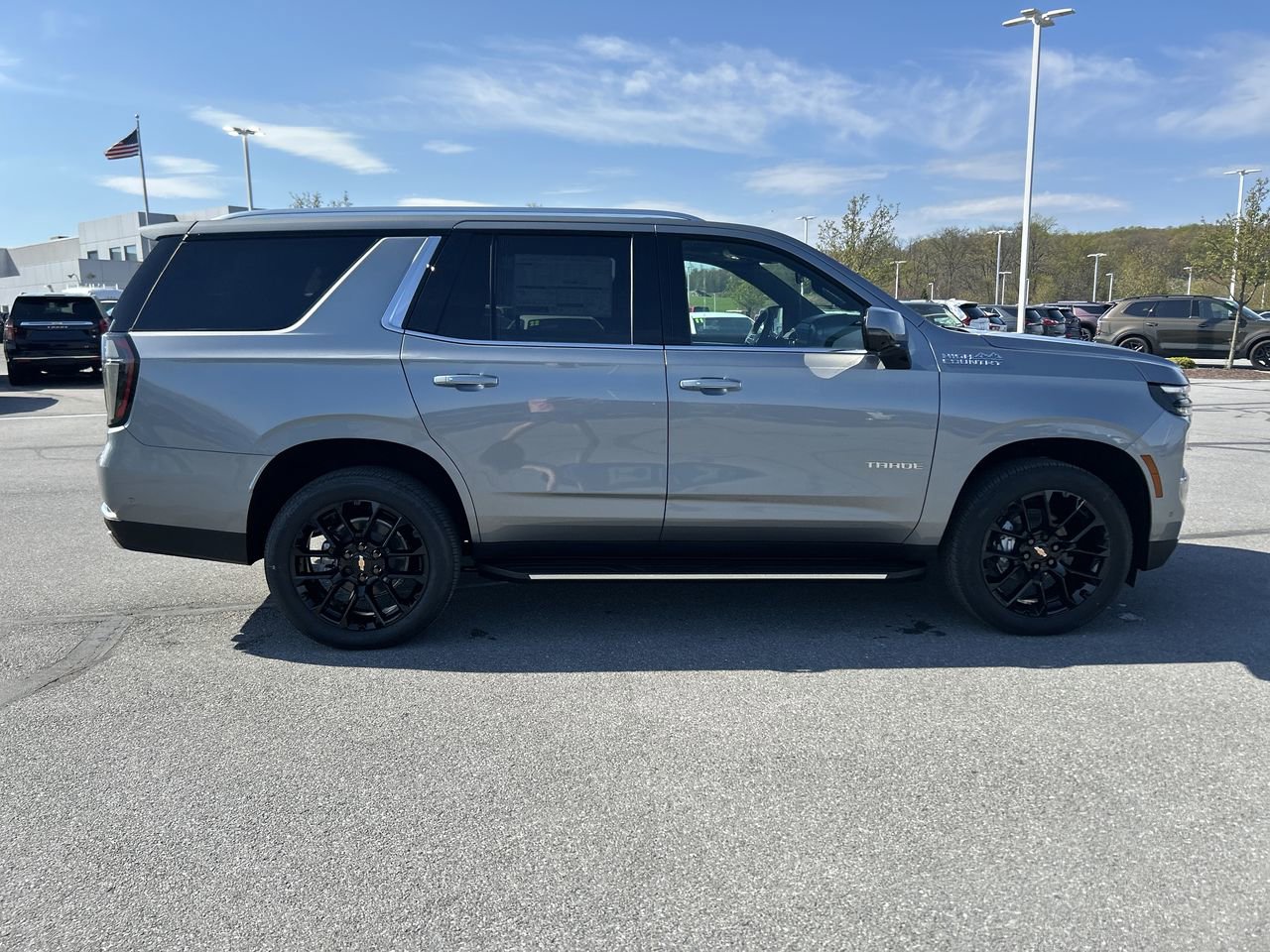 New 2026 Chevrolet Tahoe High Country w/ Sun And Tow Package AWD/4WD image 8