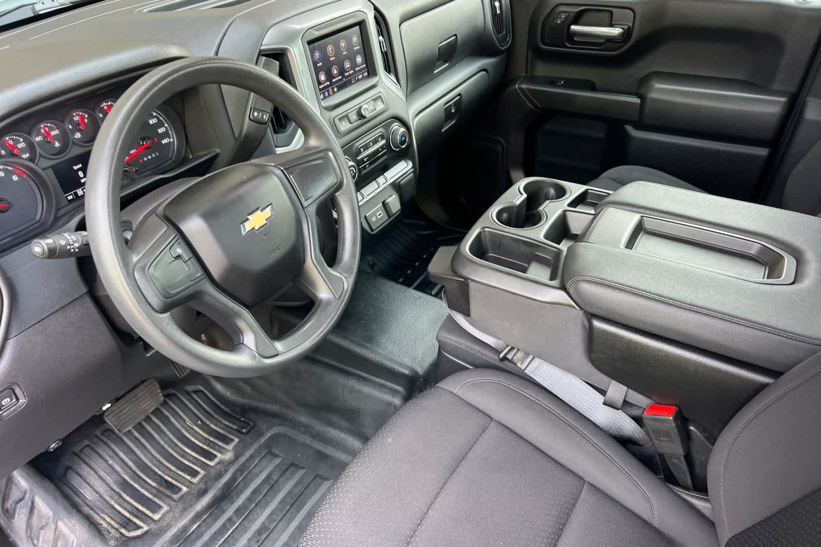Used 2024 Chevrolet Silverado 1500 W/T w/ Trailering Package AWD/4WD image 11