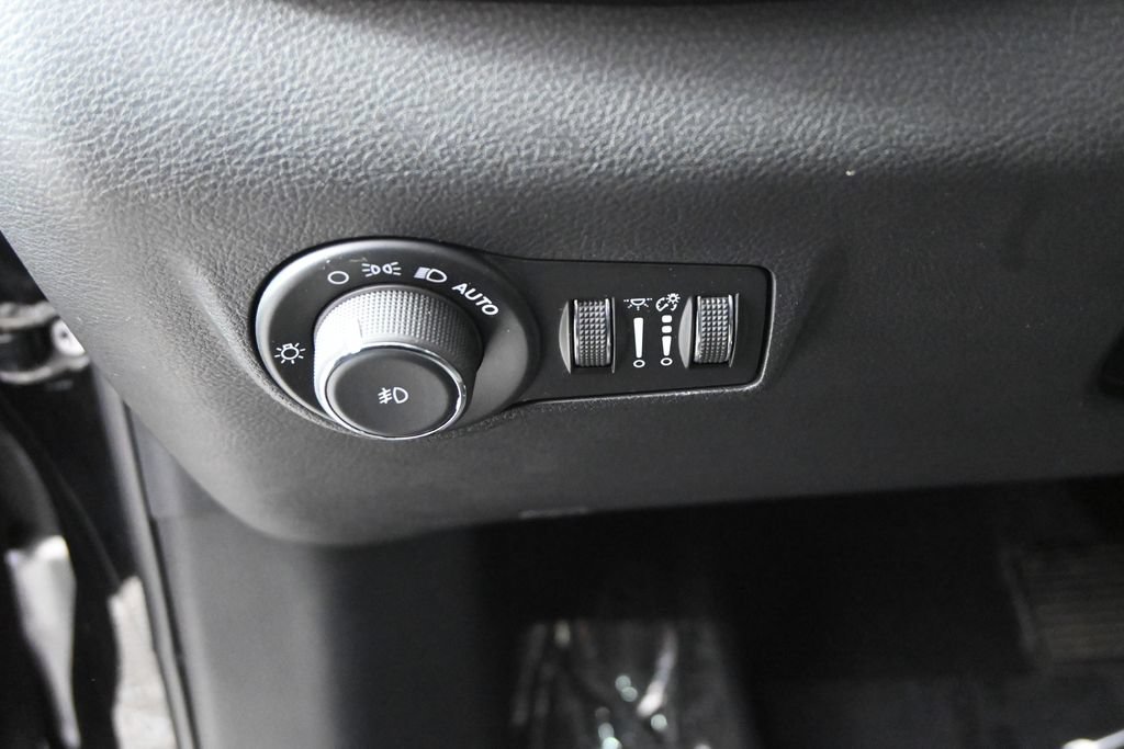 Used 2024 Jeep Compass Trailhawk AWD/4WD image 23