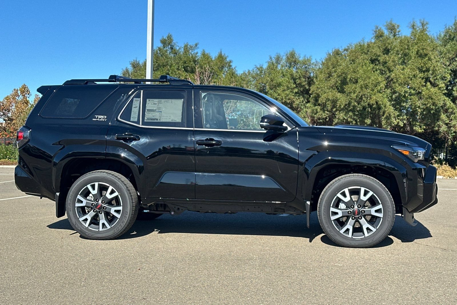 New 2025 Toyota 4Runner TRD Sport Premium AWD/4WD image 3