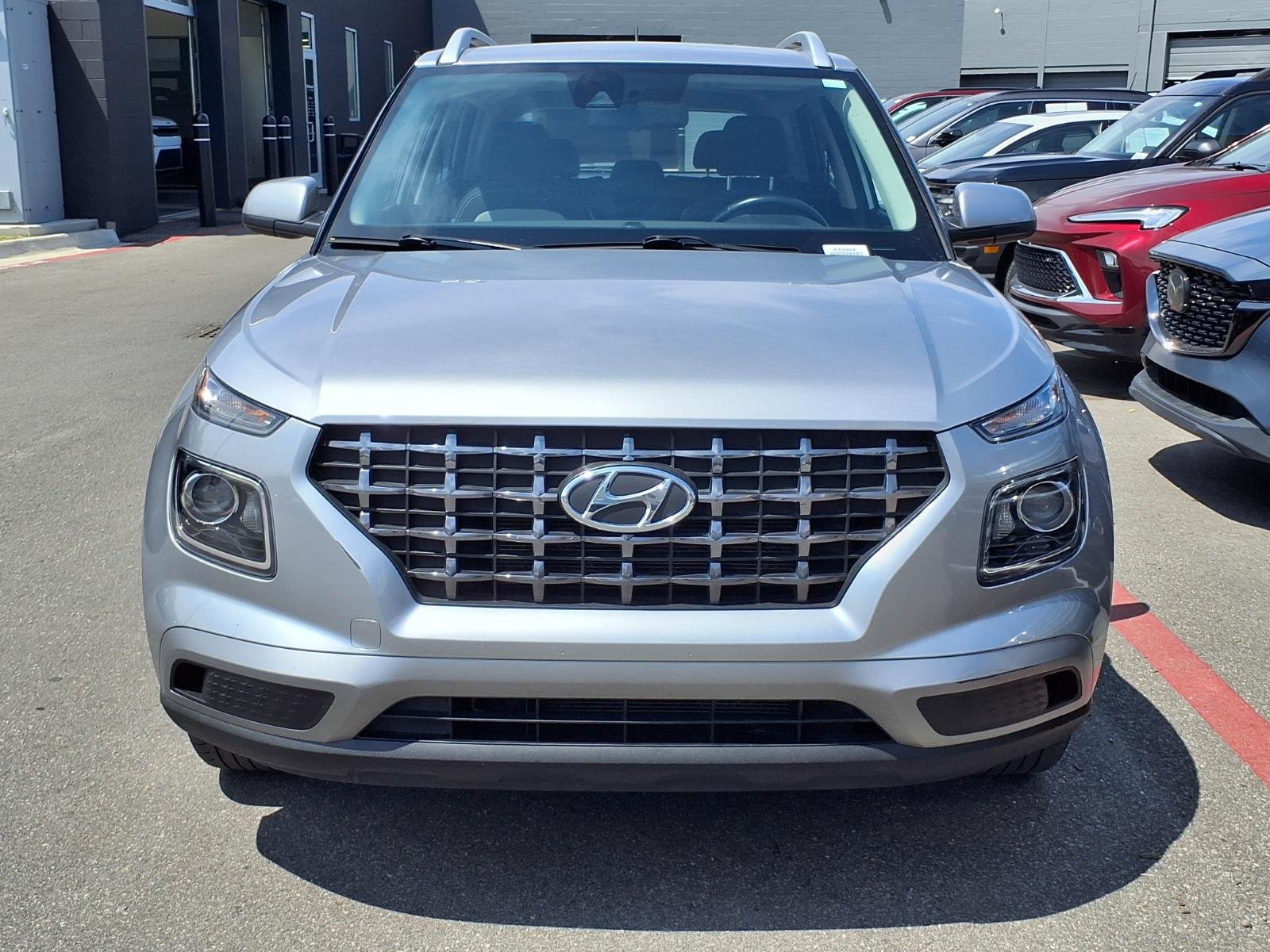 Used 2025 Hyundai Venue SEL FWD image 20