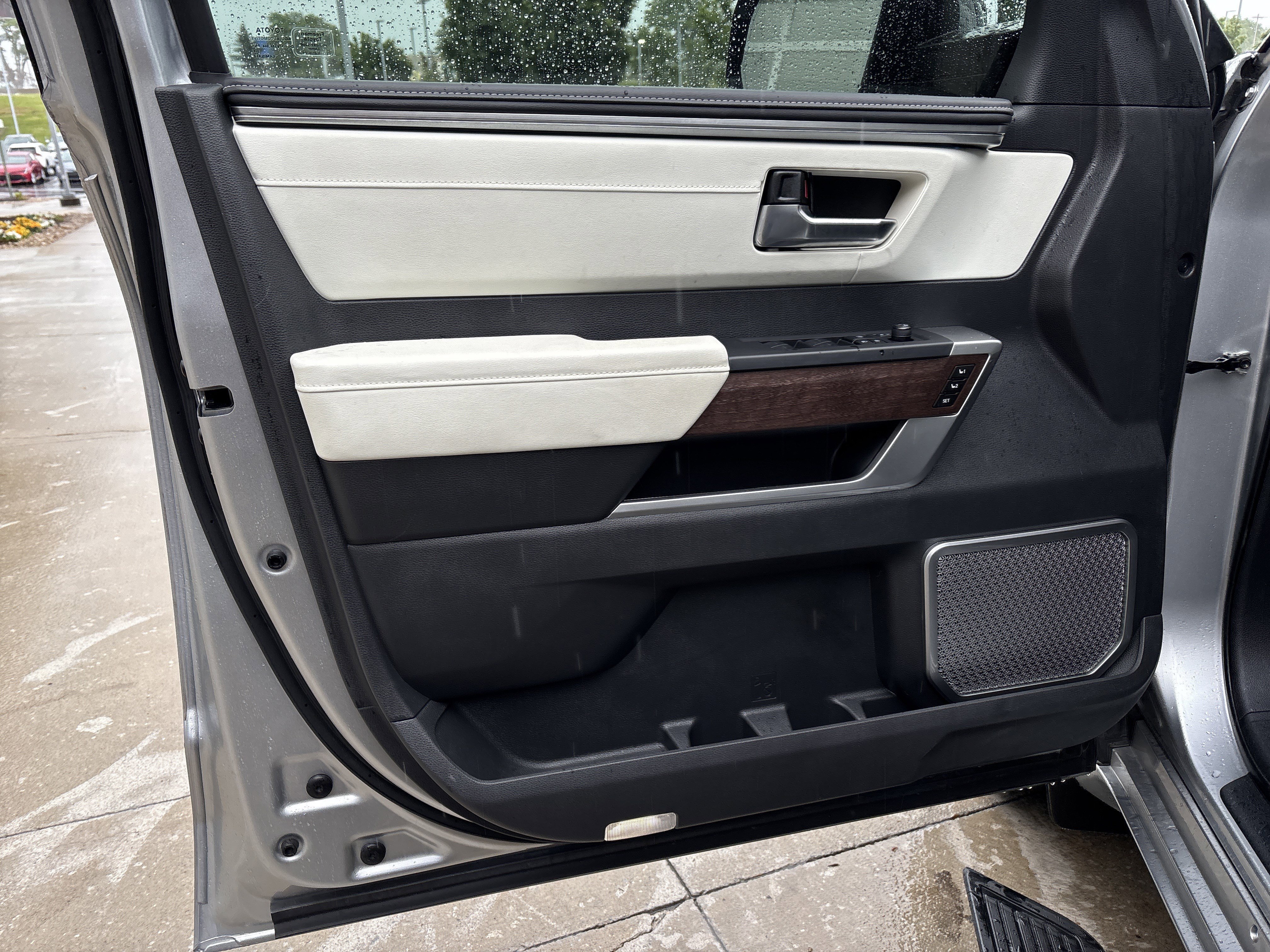 Used 2024 Toyota Sequoia Capstone AWD/4WD image 13