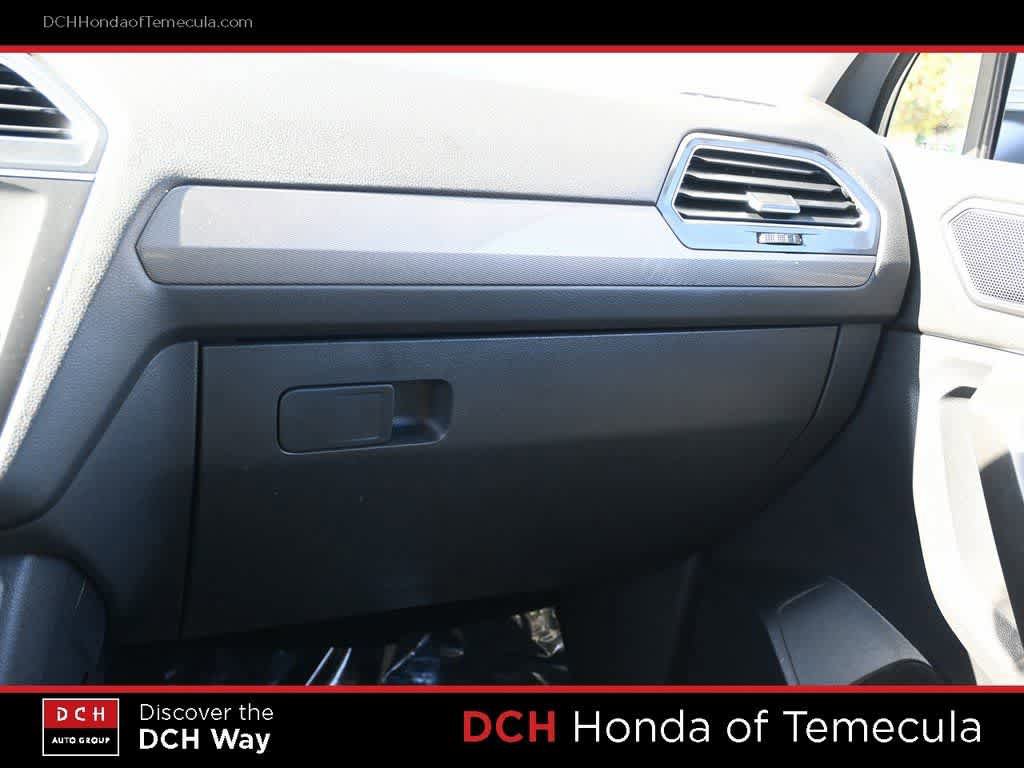 Used 2023 Volkswagen Tiguan SE FWD image 14