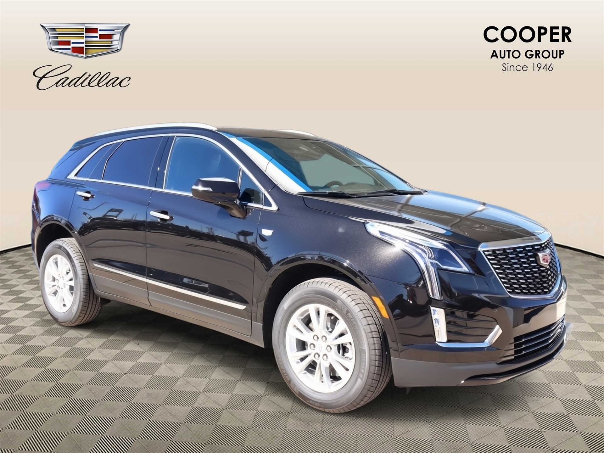 New 2025 Cadillac XT5 Luxury