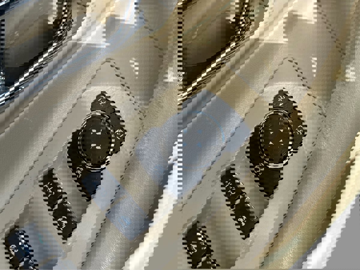 Used 2019 Ford Taurus SEL AWD/4WD image 38