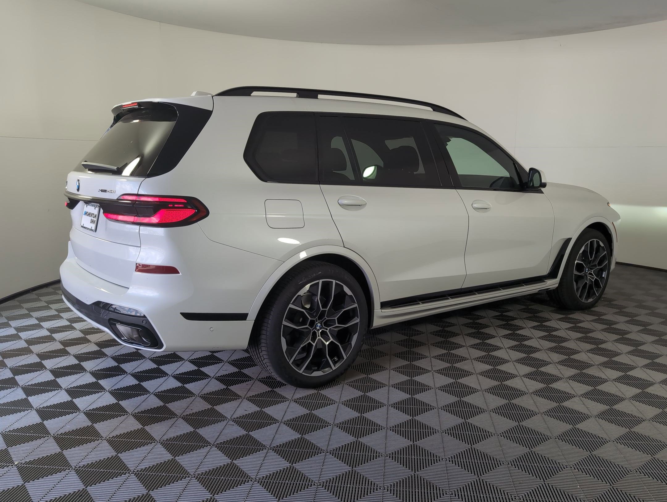 New 2026 BMW X7 xDrive40i w/ M Sport Package image 7