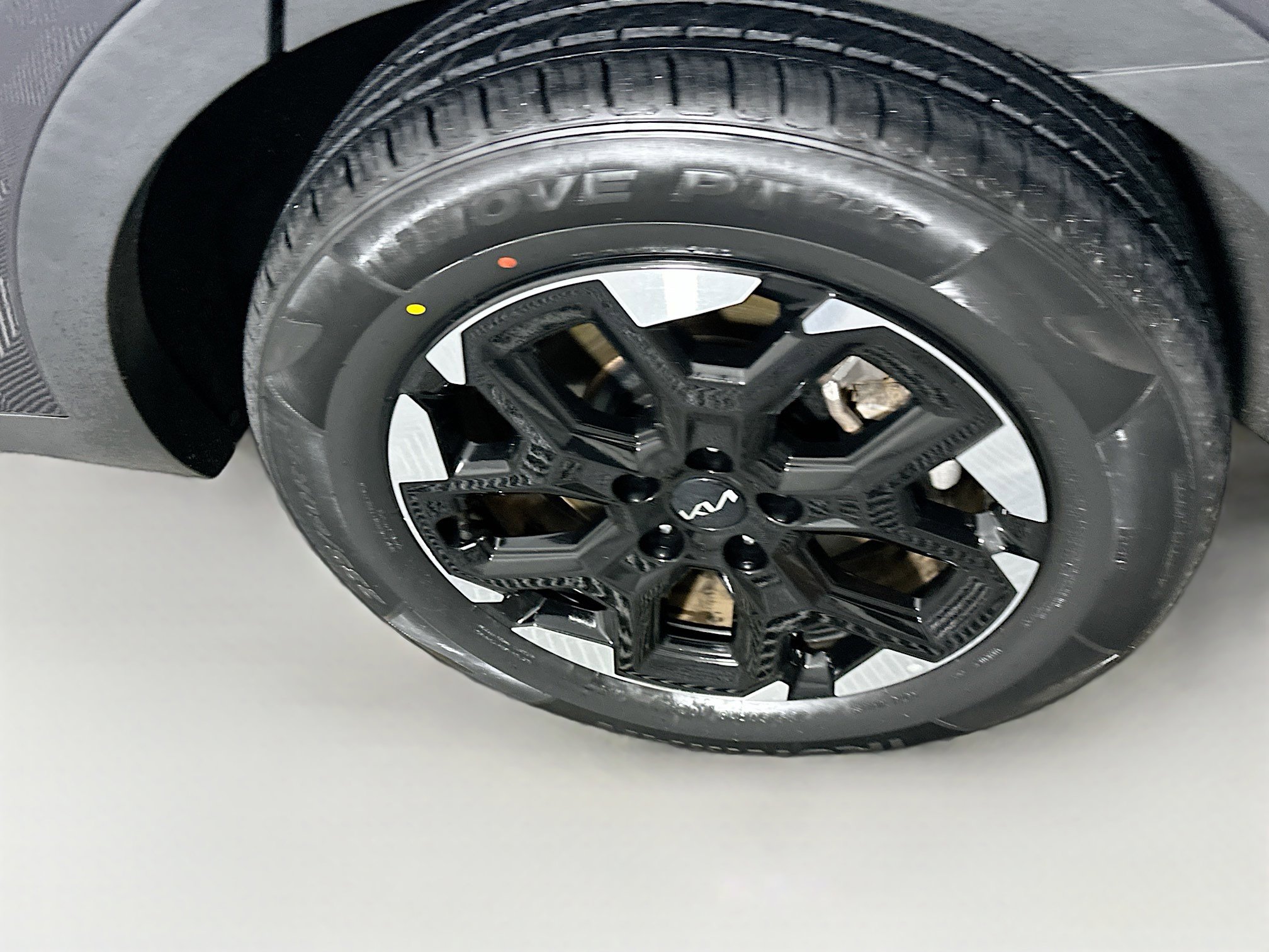 Used 2024 Kia Sorento S image 11