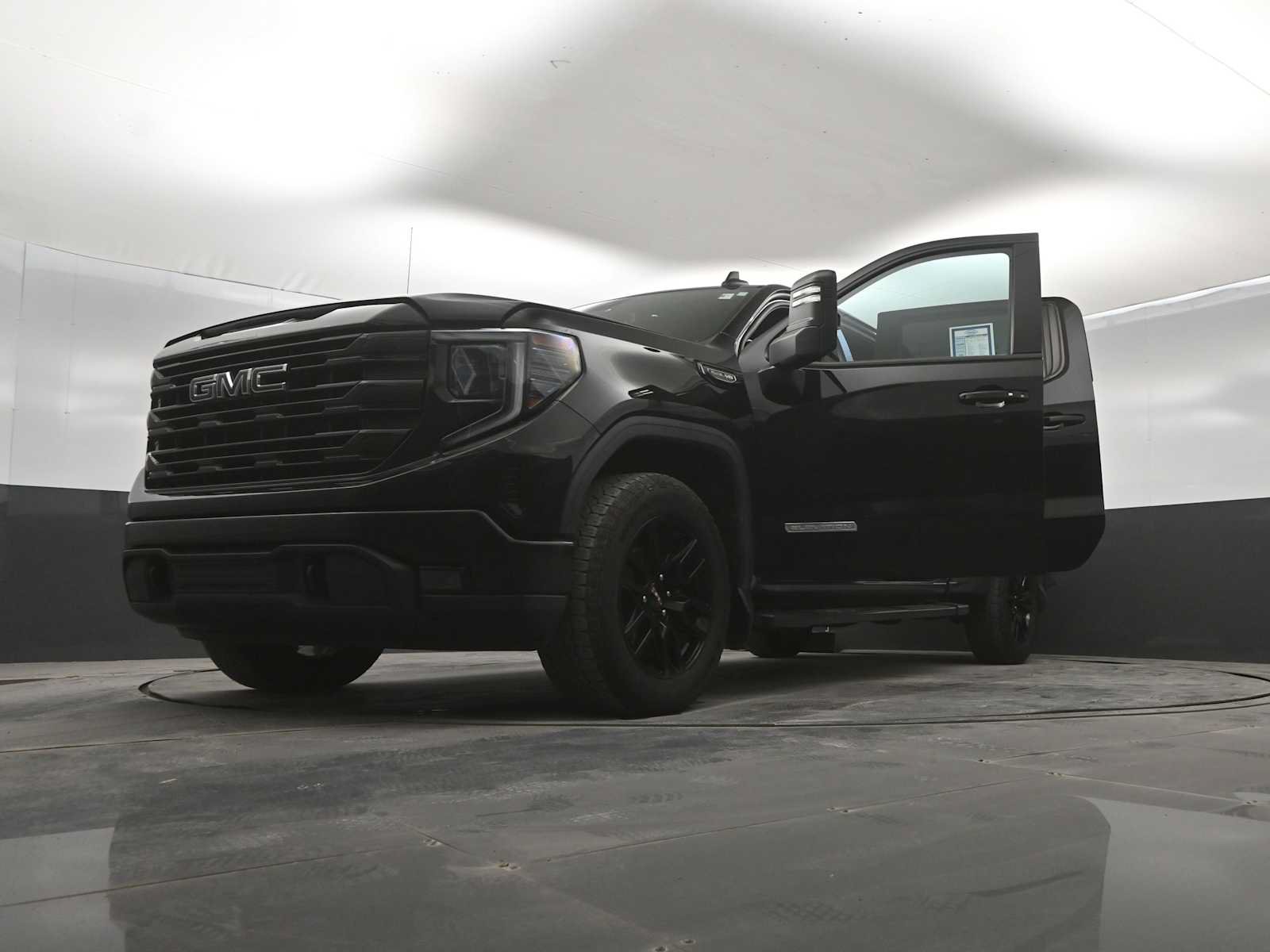 Used 2023 GMC Sierra 1500 Elevation AWD/4WD image 47